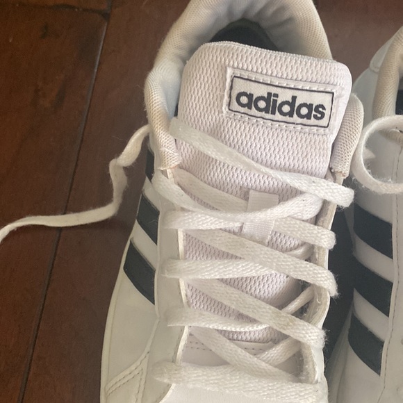 Adidas Grand Court Sneakers 💕Boys Size 5 - Picture 11 of 13